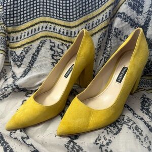 Nine West Yellow Heels Sleek Suede Design